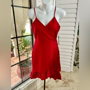 NWT Stunning Red Lulu’s Dress with Crossover V Neck Bodice & Ruffle Hem Size XS